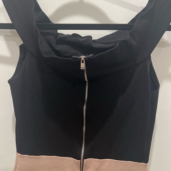 Tight lace body con dress / little black dress - Picture 3 of 7